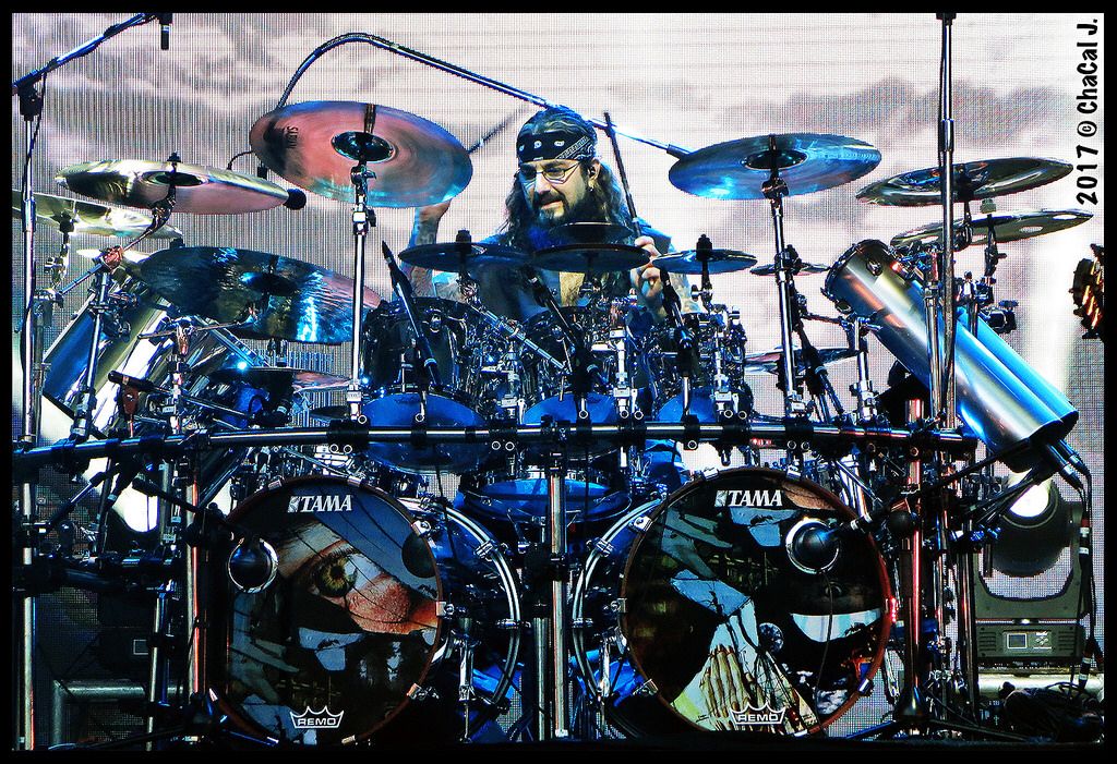 Mike drum kit. Mike Portnoy Drums. Mike Portnoy Drum Set. Майк портной Snare. Dream Theater барабанщик.